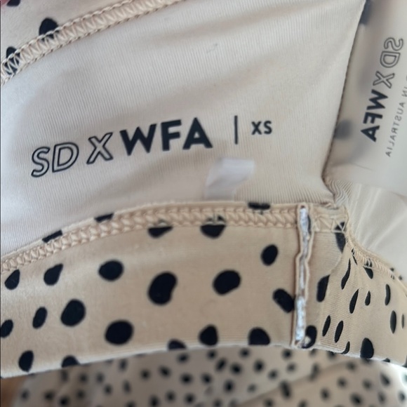 Sarah’s Day x White Fox Boutique Activewear Set - Picture 11 of 11